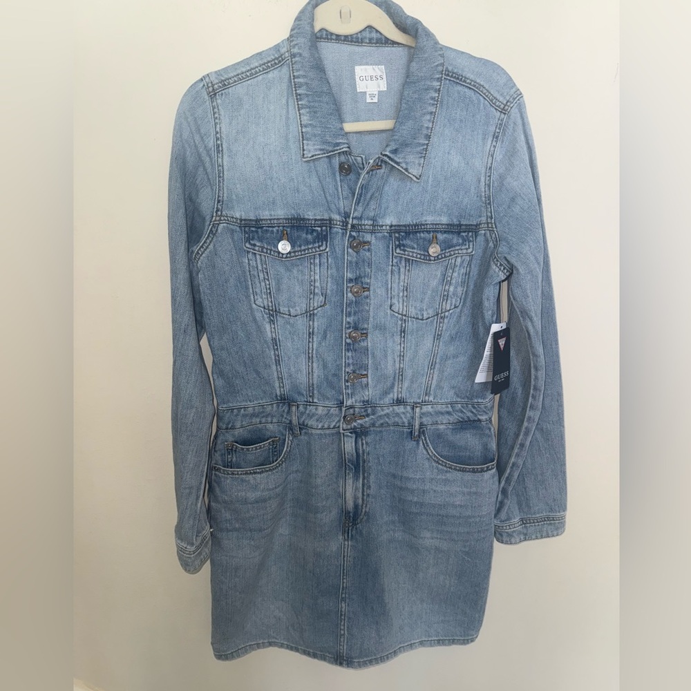 New GUESS
Women's Cotton Kenia Button-Front Denim Dress - Picture 5 of 10